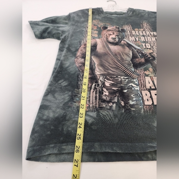 The Mountain Graphic Bear Print T-Shirt Green, sz MD - Picture 6 of 12